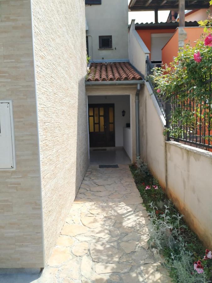 Apartmani Zlatko Пула Экстерьер фото